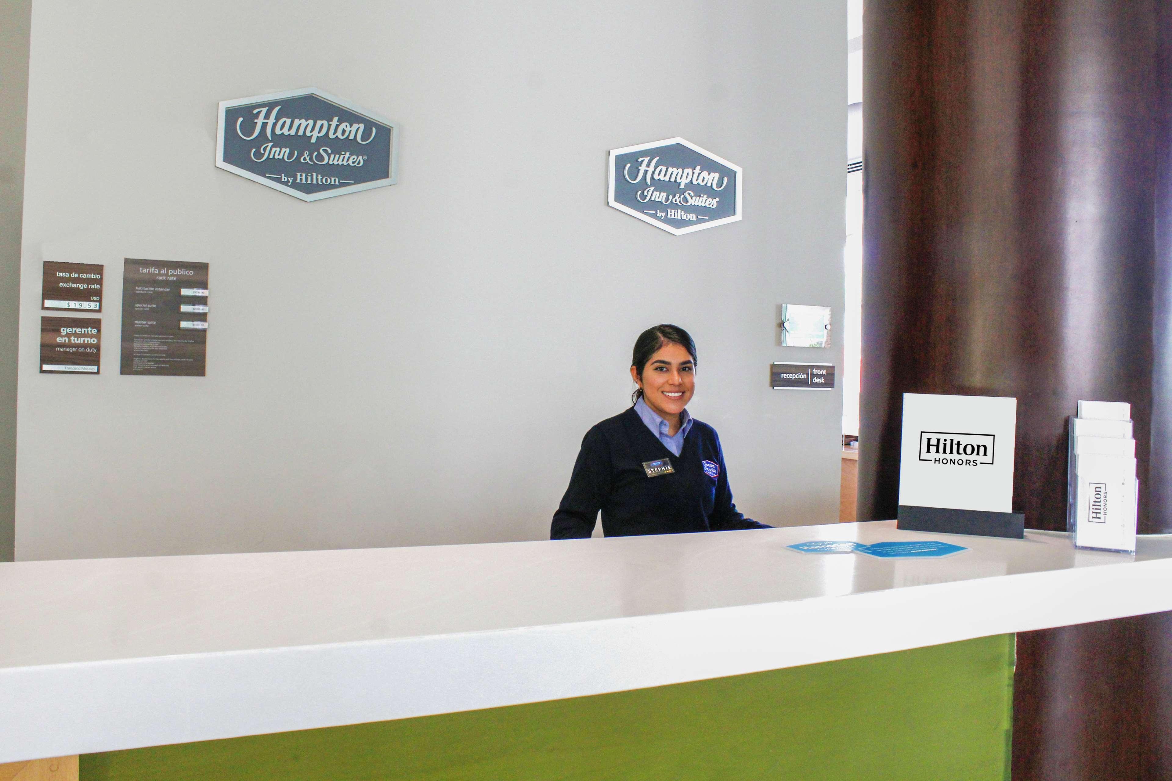 Hampton Inn & Suites By Hilton Aguascalientes Aeropuerto Екстериор снимка